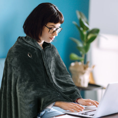 1Pc  59x31in USB Heated Blanket Electric Heated Blanket Heated Poncho Shawl Wrap Throw With Zipper Washable For Home Office No Power Bank Compatible With CJCD2415461